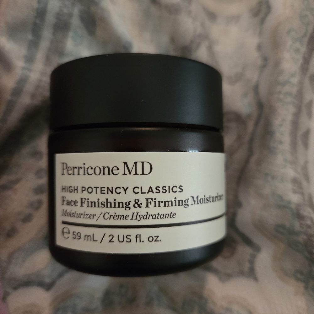 Perricone MD High Potency Moisturizer in Black Jar